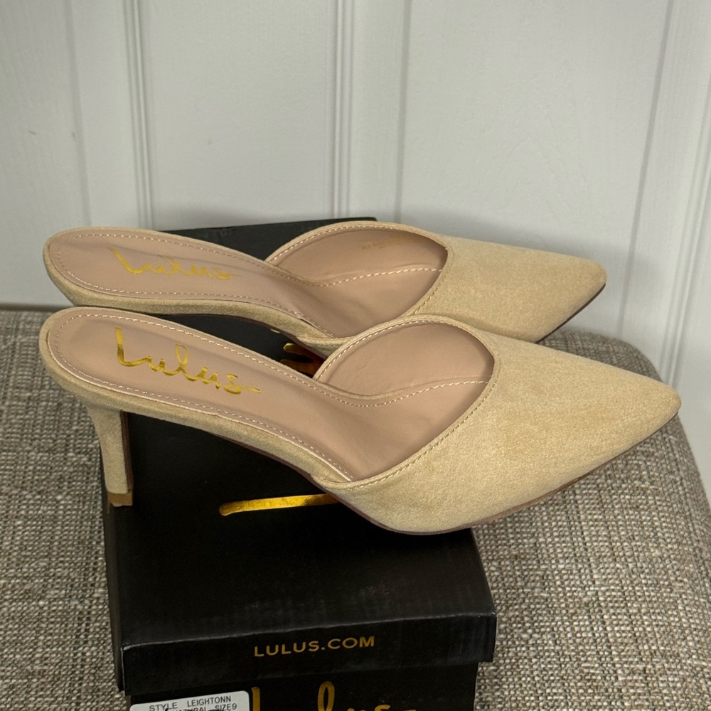 Lulus | Leightonn Natural Nubuck Pointed-Toe Mules - Picture 7 of 11
